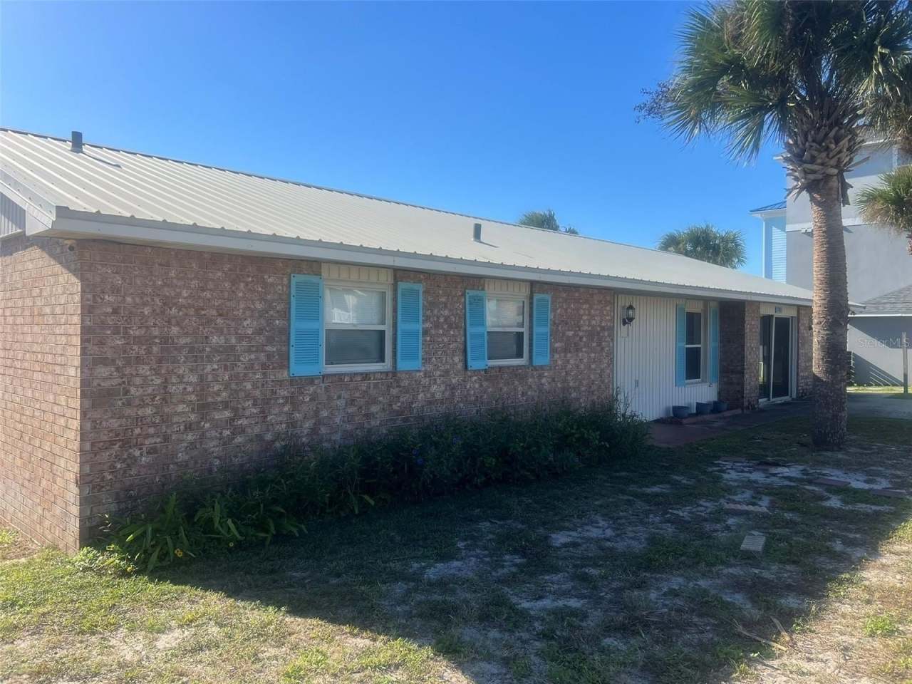 1742 S CENTRAL AVENUE