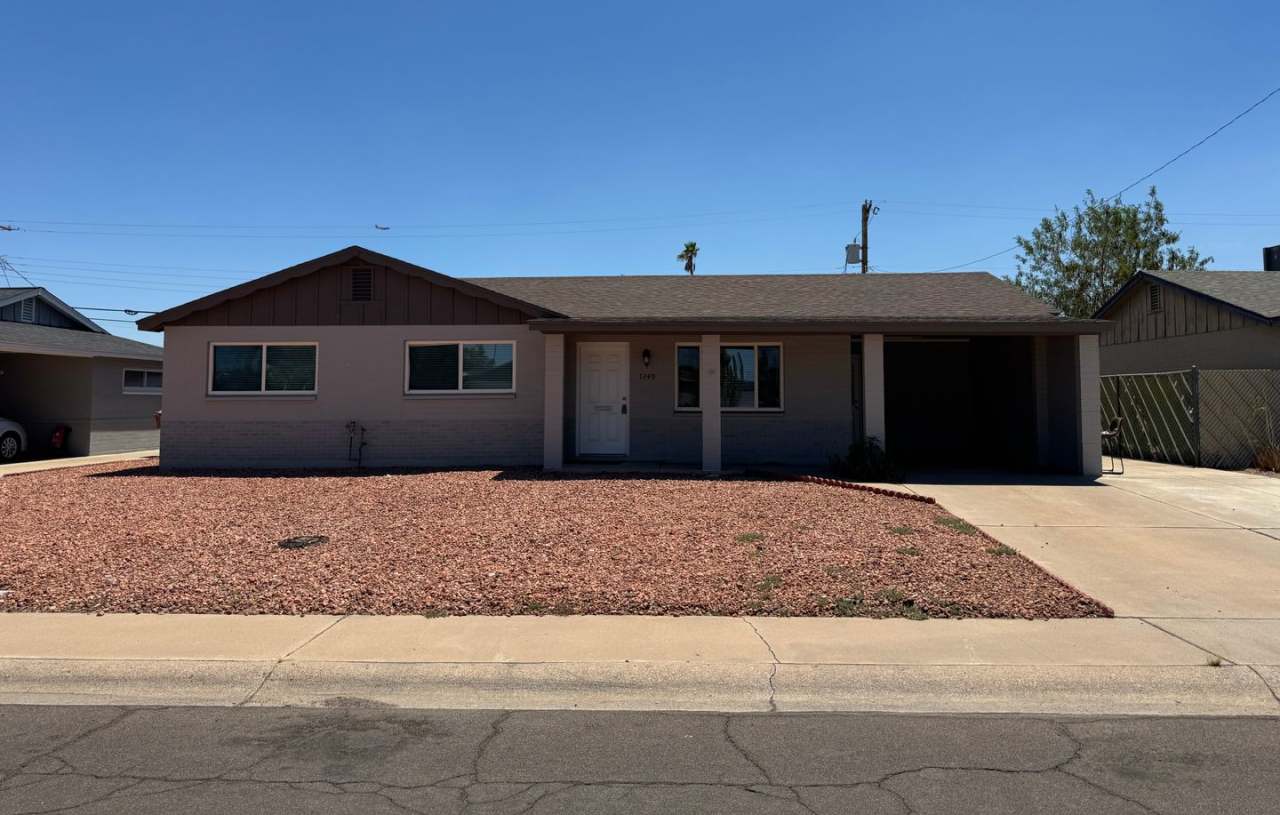 Single Story 4 bedroom Scottsdale Home