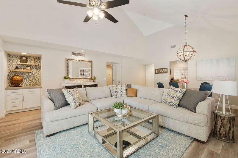 8700 E MOUNTAIN VIEW Road unit: 1081