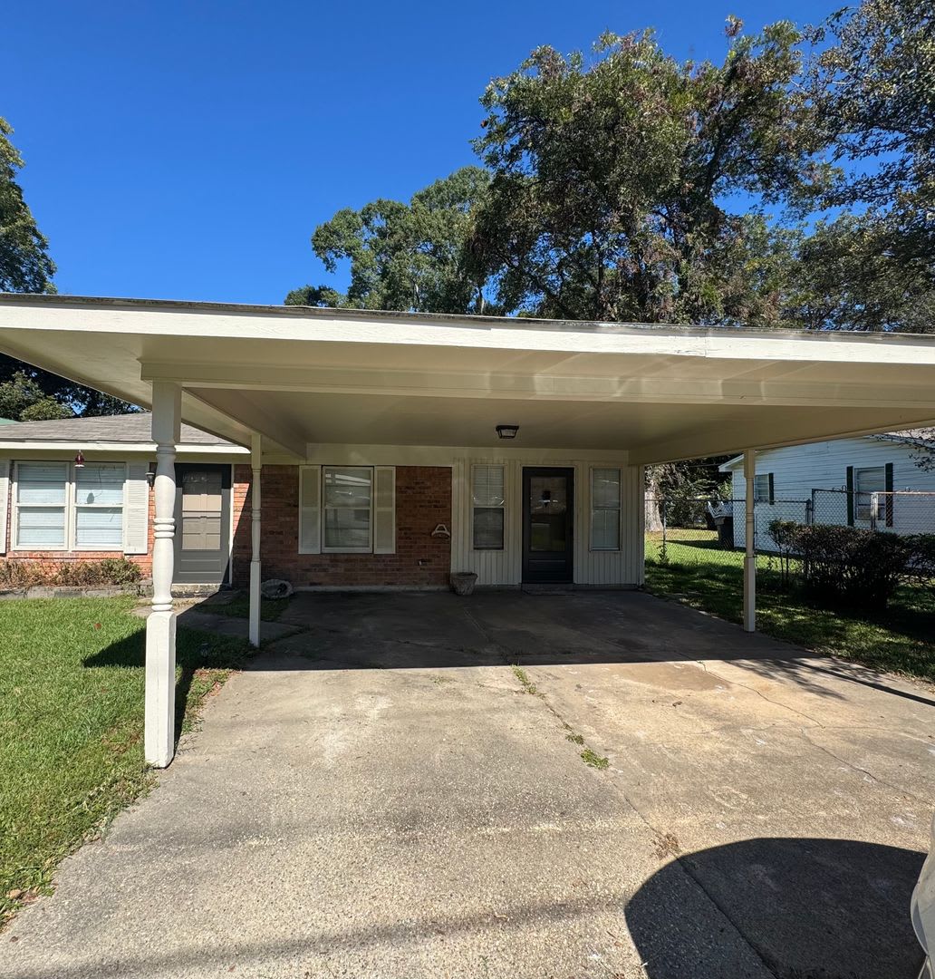 Completely Remodeled 3 Bed, 2 Bath Home in Monroe, LA – 1,510 Sq Ft