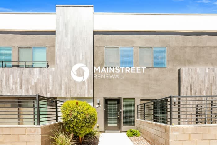 1119 South Stapley Drive