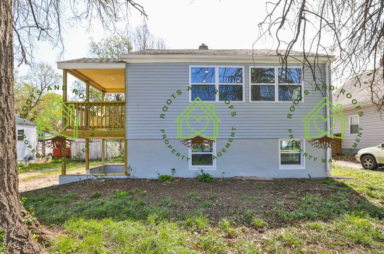 2120 North Broadway Avenue