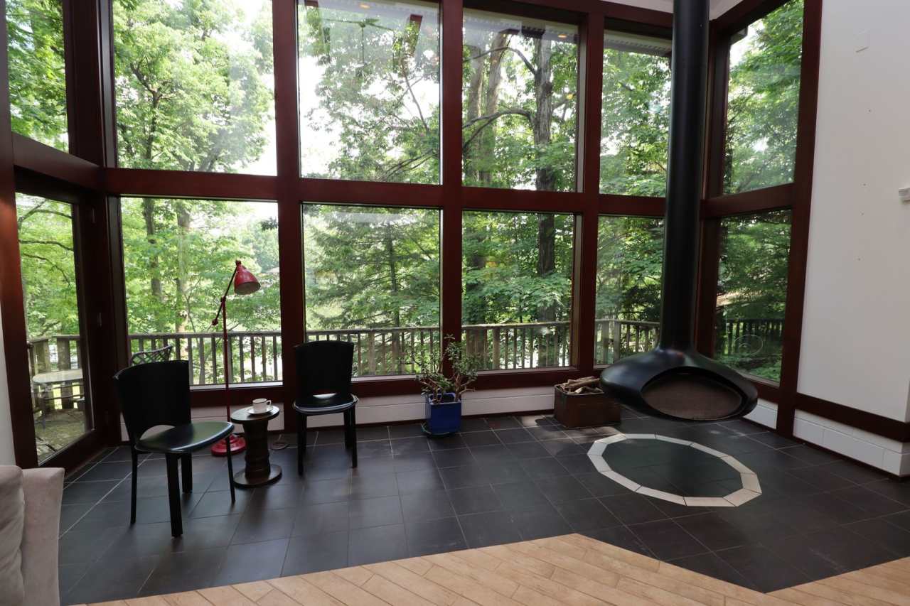 White River Access, Vaulted Ceilings, Natural Light, and so much charm!