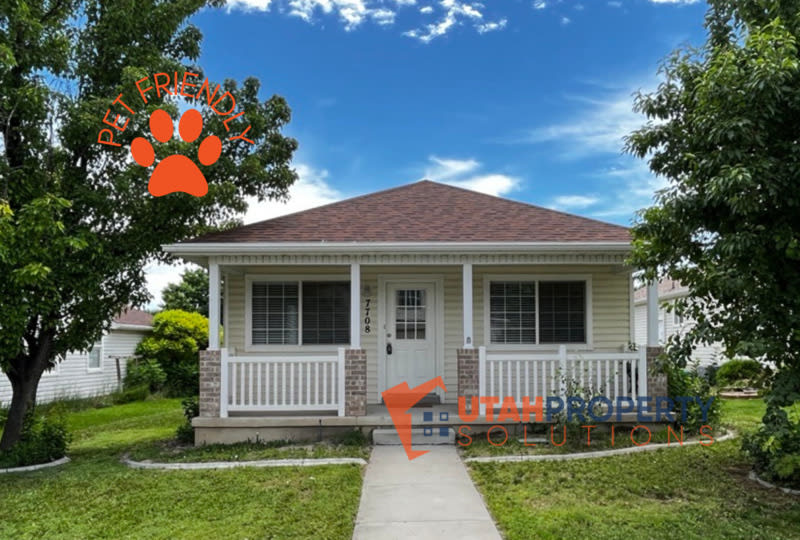 7708 North Wyatt Earp Avenue