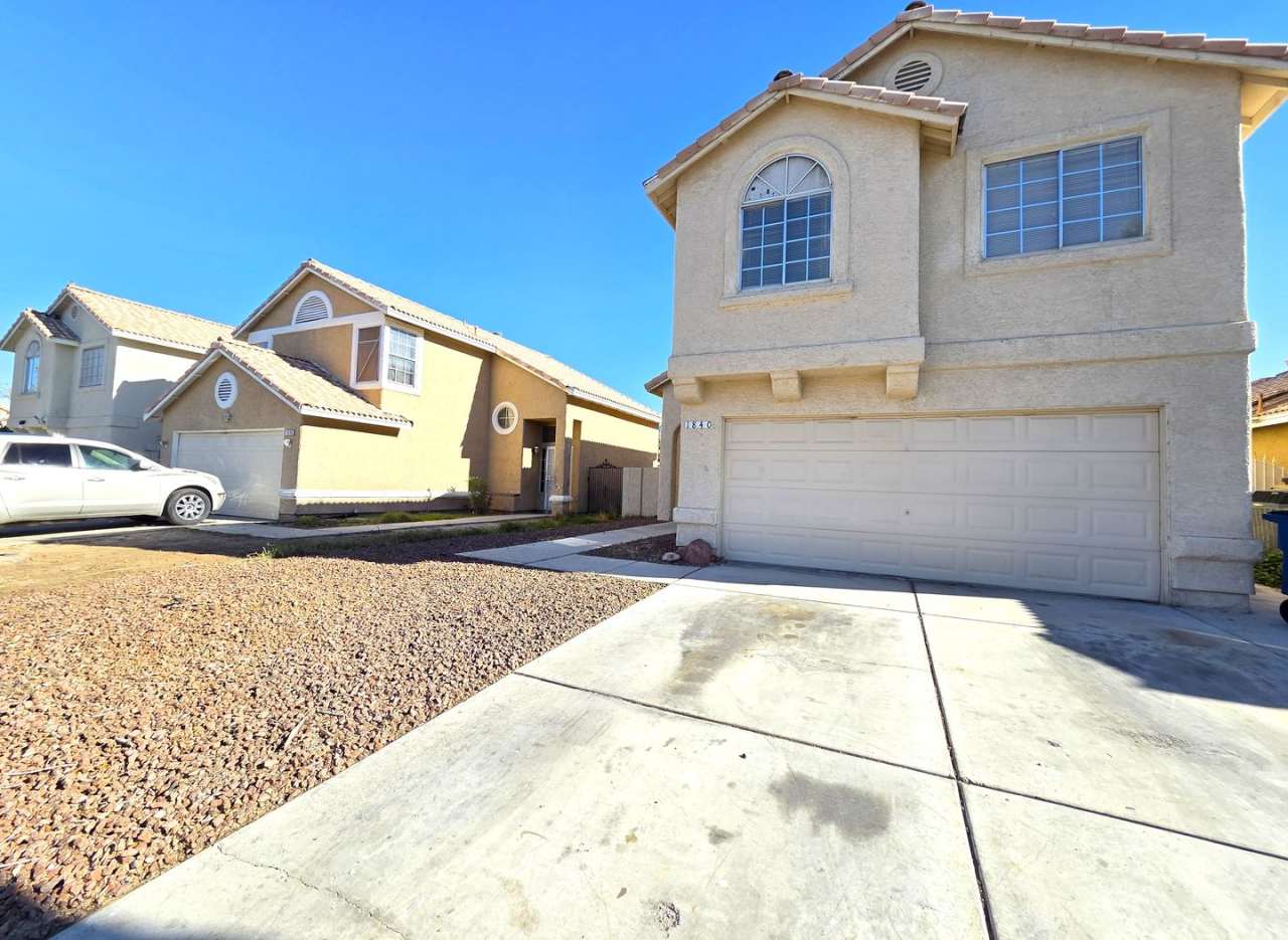 4 Bd Room 2 Story House with Covered Patio