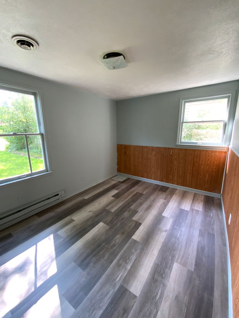 Charming 2-Bedroom, 1-Bathroom Home – $925/Month | Accepting Section 8 South Bend, IN