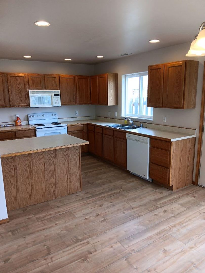 Three bedroom townhome with fenced backyard