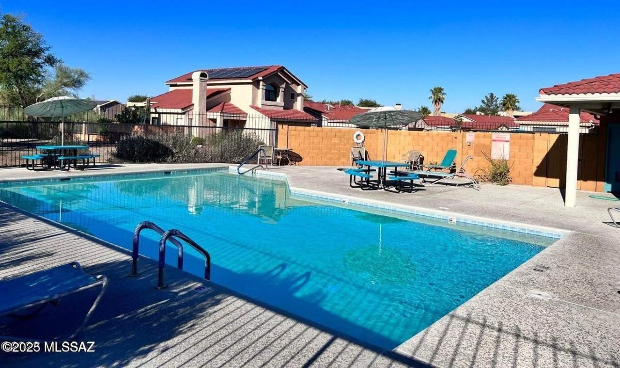 10407 N Fair Desert Drive