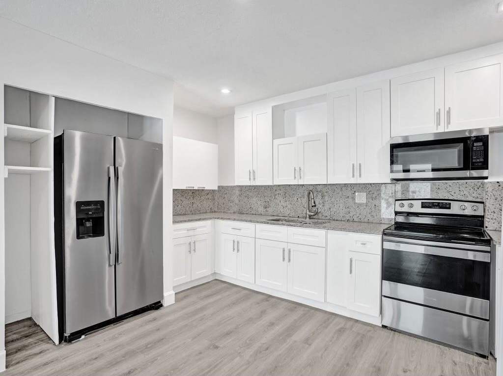 8113 Nw 92nd Terrace