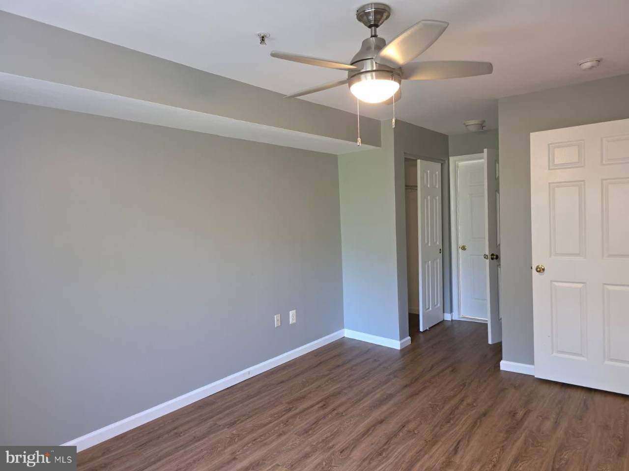 13800 FARNSWORTH Lane unit: 5204