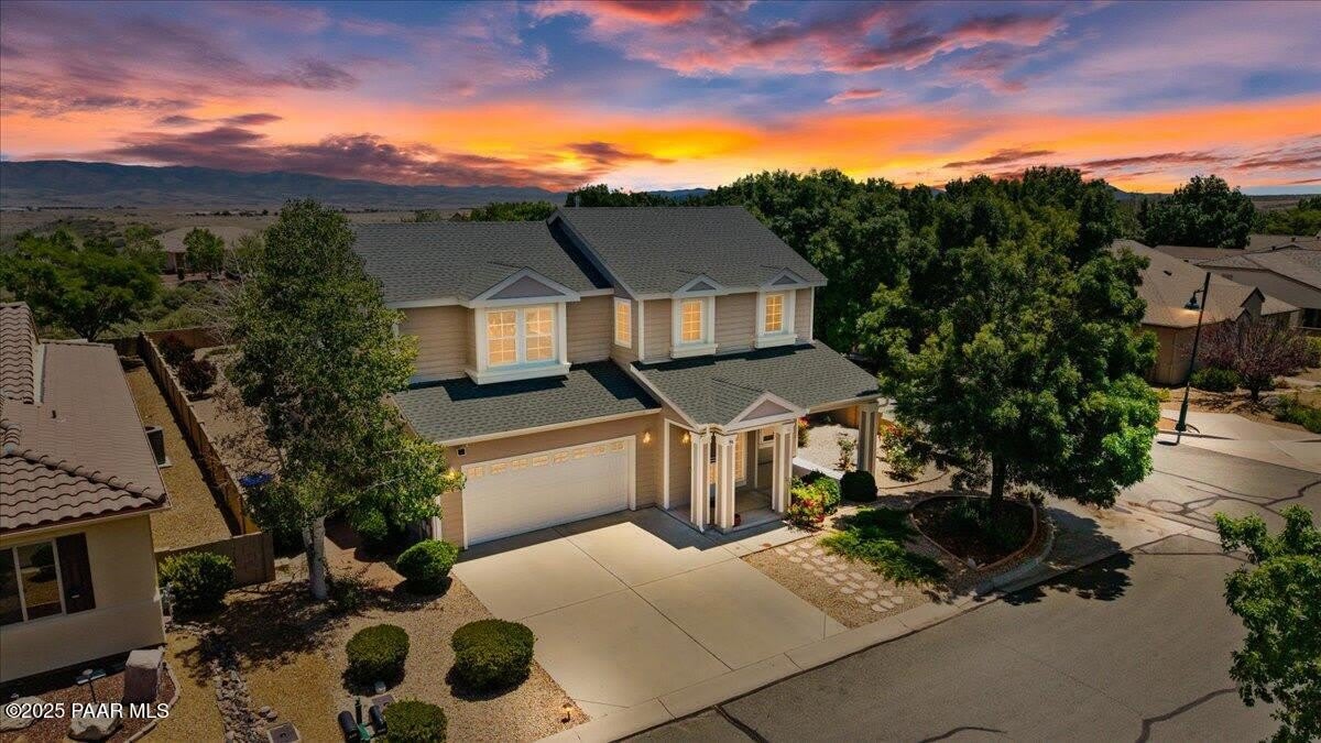 1915 N Bittersweet Way