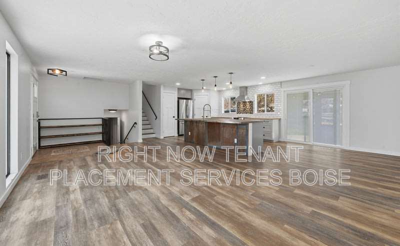 3892 S Pittsfeild Way