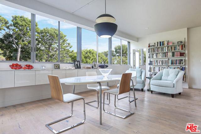 17352 Sunset Boulevard