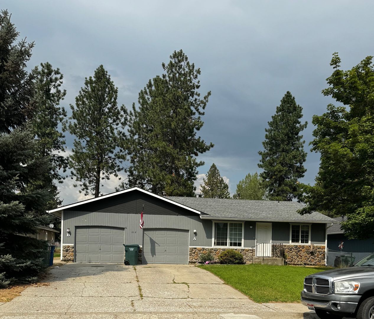 POST FALLS DUPLEX (P#302)