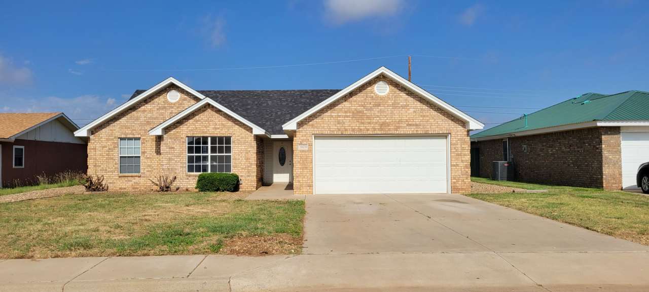 LARGE HOME ON QUIET STREET