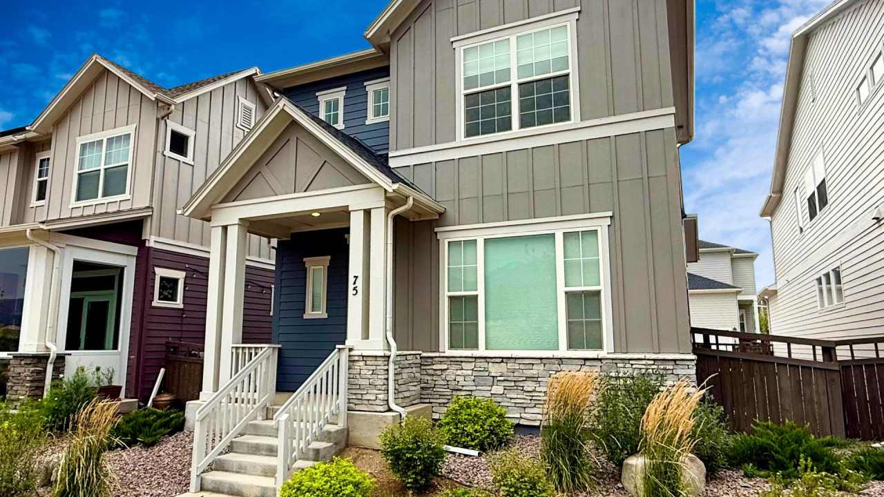 Modern Single-Family Home in Desirable Gold Hill Mesa — Built in 2021