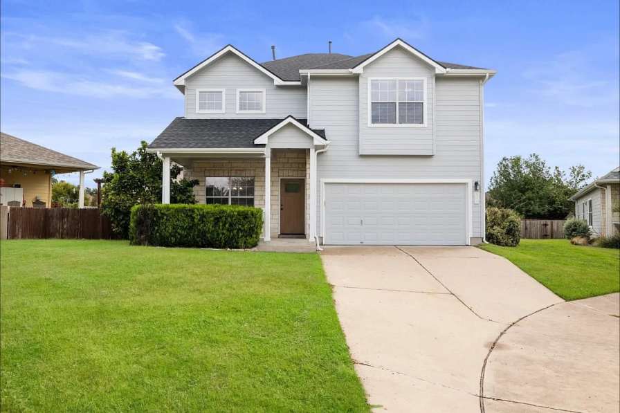 805 Bedford Court