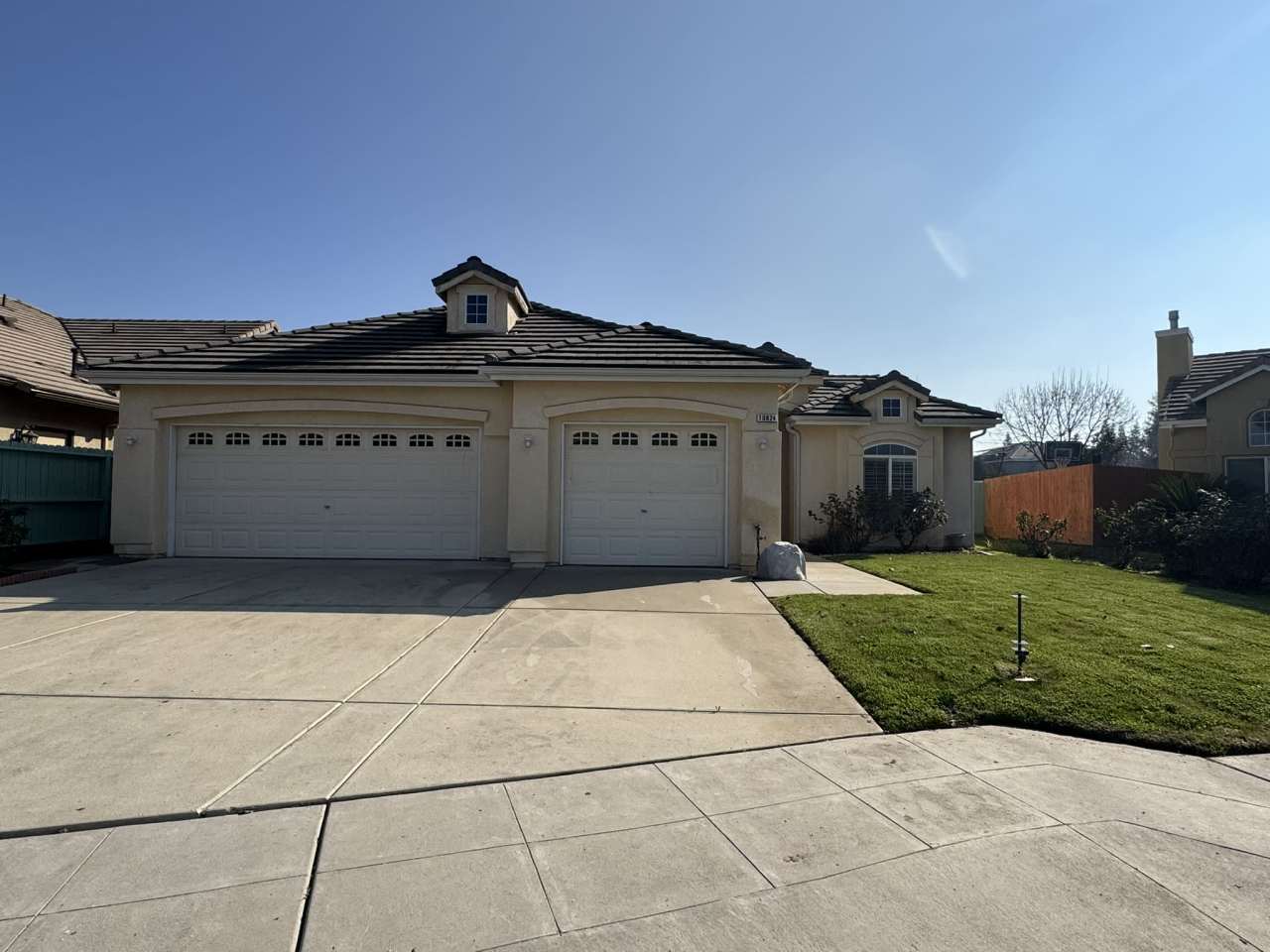 10824 North Bunkerhill Drive