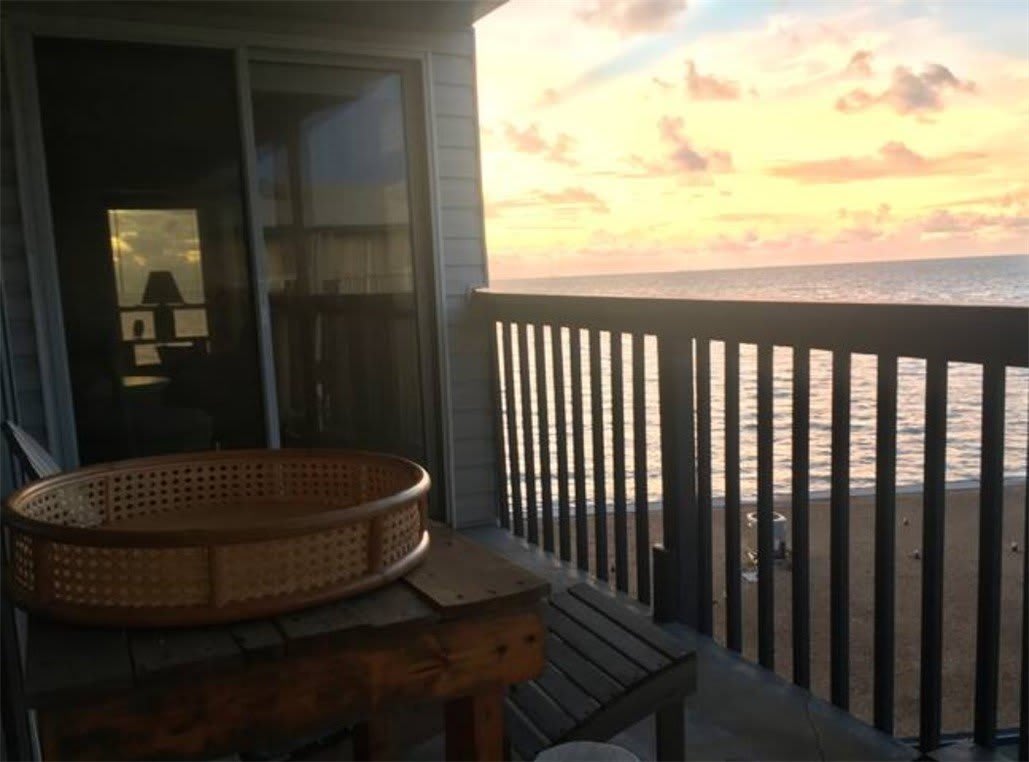 3402 Ocean Drive unit: 37