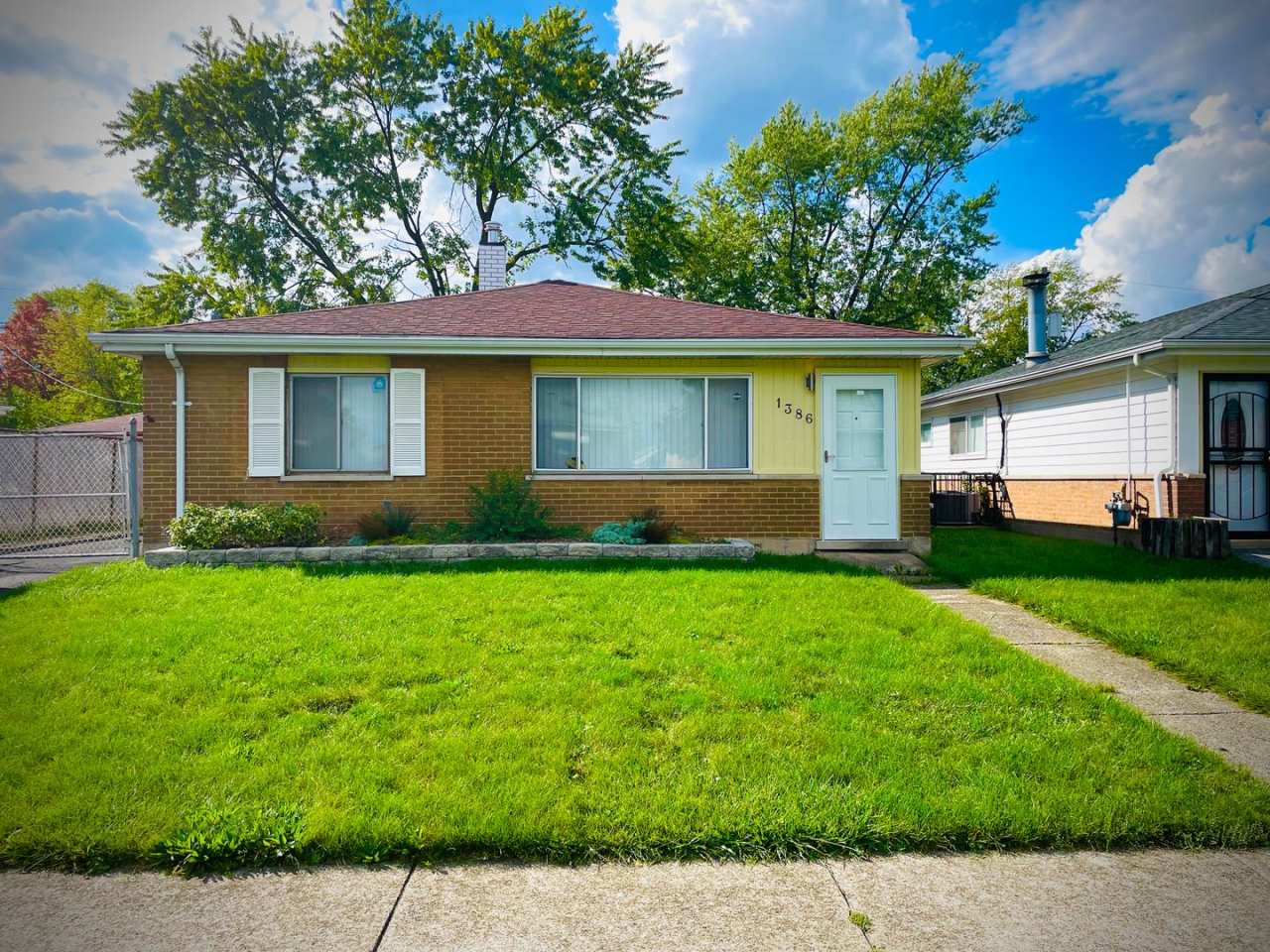 3 Bedroom 1.5 Bathroom-Calumet City