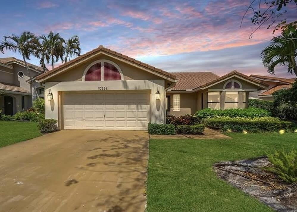 10552 Santa Laguna Drive