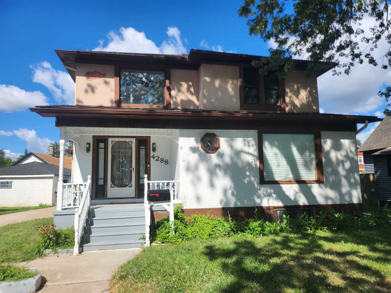 4288 W Jefferson Ave