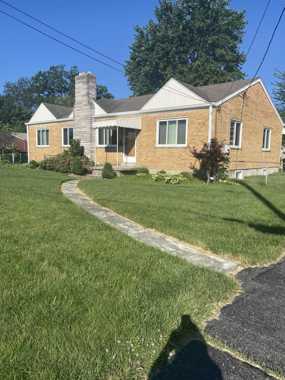 9515 Railroad Avenue