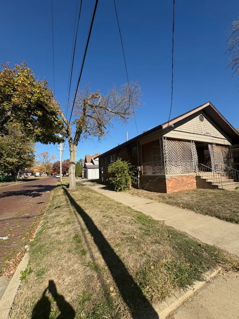 2 Bedroom 1 Bathroom single family home in Peoria, IL
