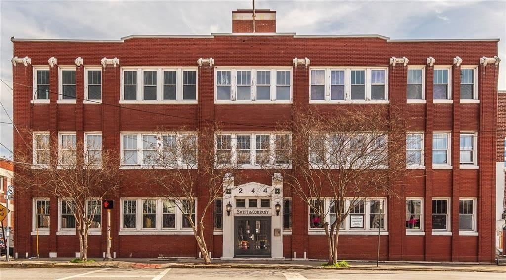 244 Peters Street SW