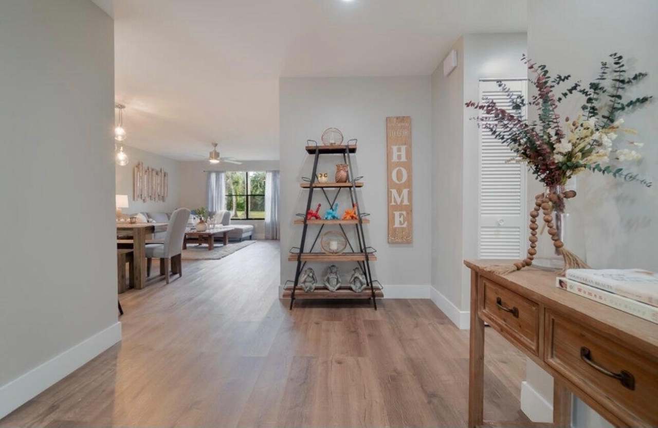 13033 Northshire Trail