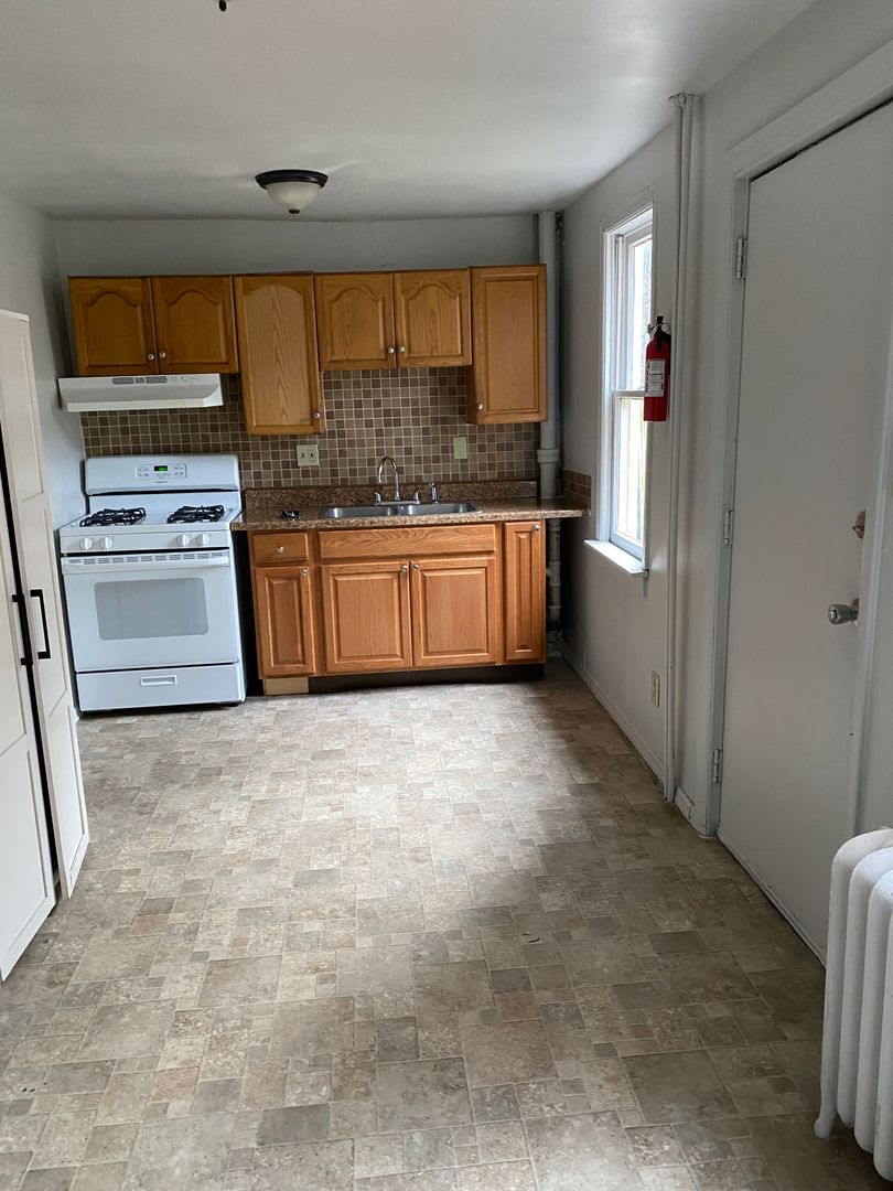 Lovely Three Bedroom House in Lancaster City