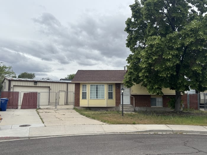 4042 Powder View Circle