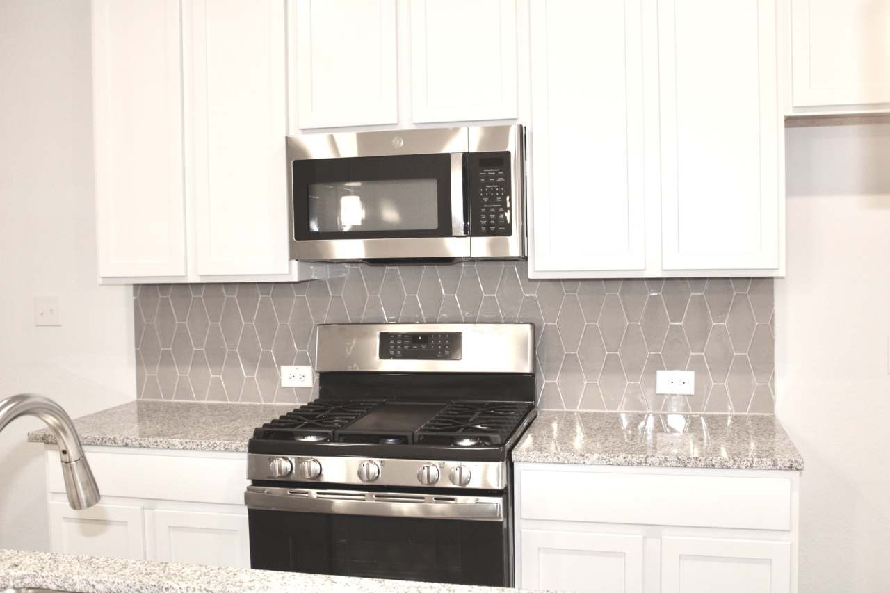 949 Blue Oak Boulevard