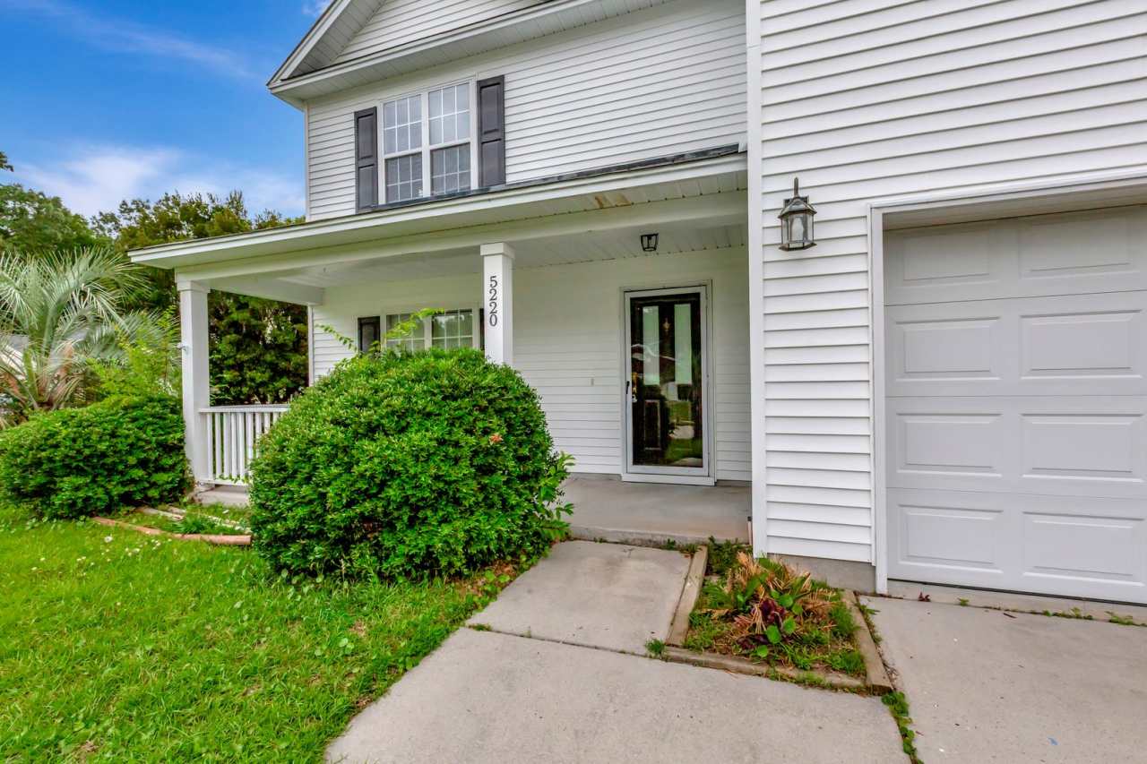 SPACIOUS HOME IN CUL-DE-SAC