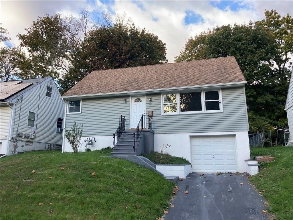 83 Larter Avenue