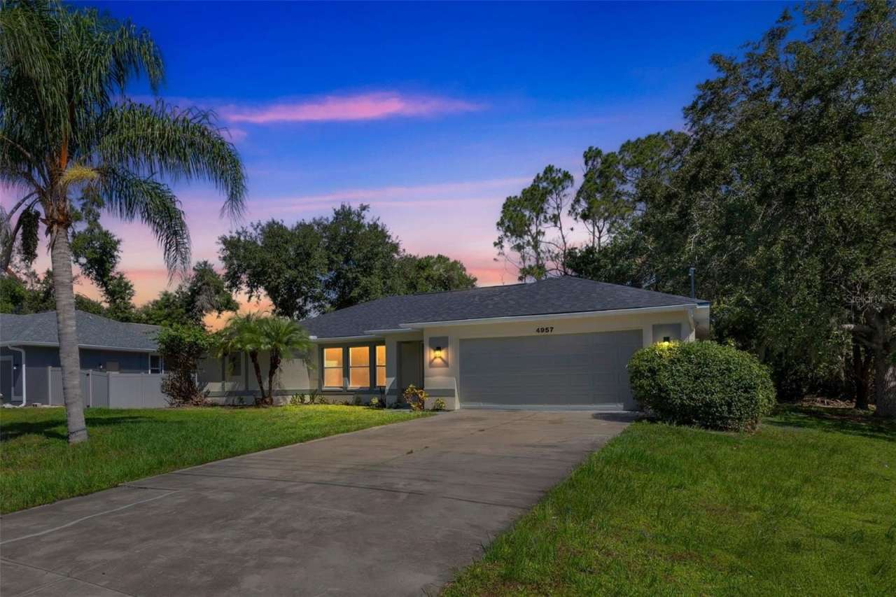 4957 N CRANBERRY BOULEVARD