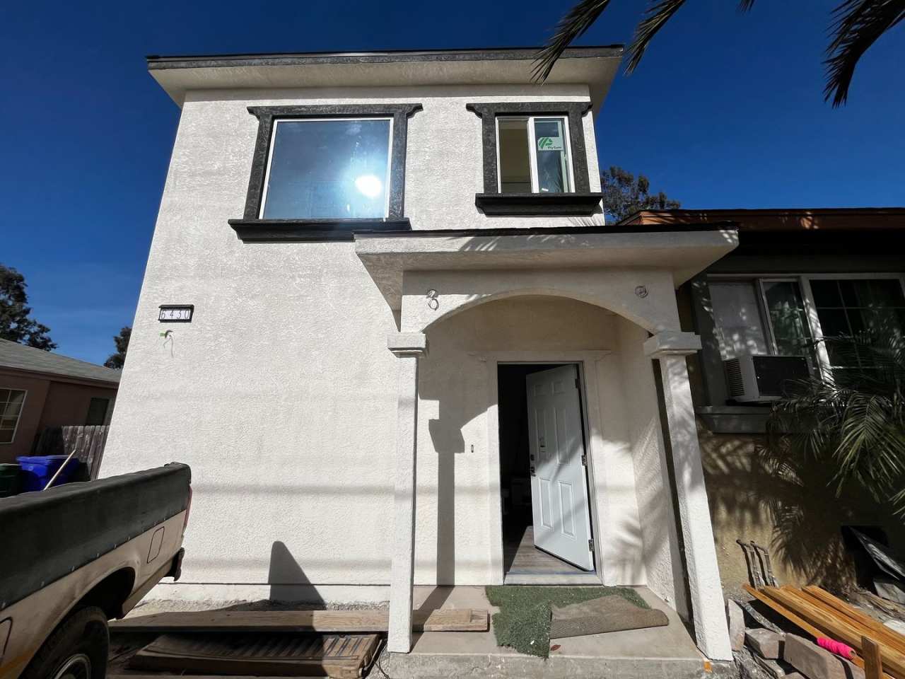 Brand new build 1 bedroom/1 bathroom now available!