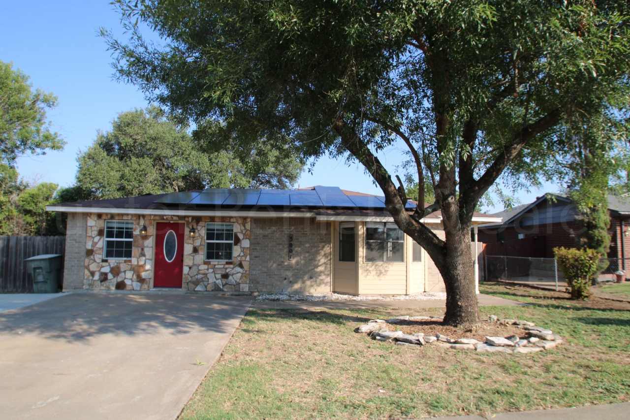 Spacious 4-Bedroom Home with Bonus Room, Large Yard  Solar Panels