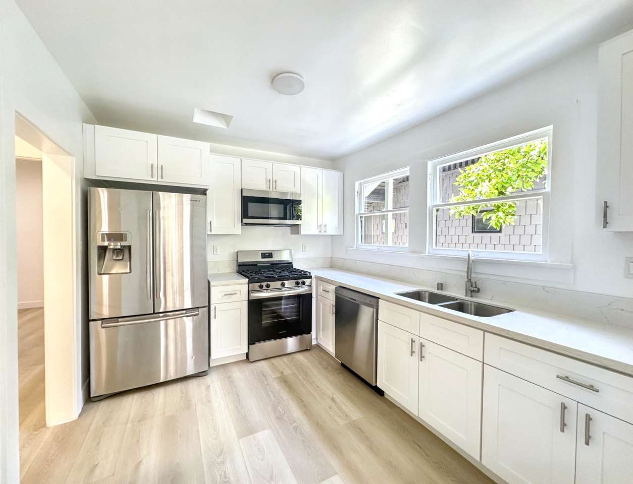 5910 Monte Vista Street