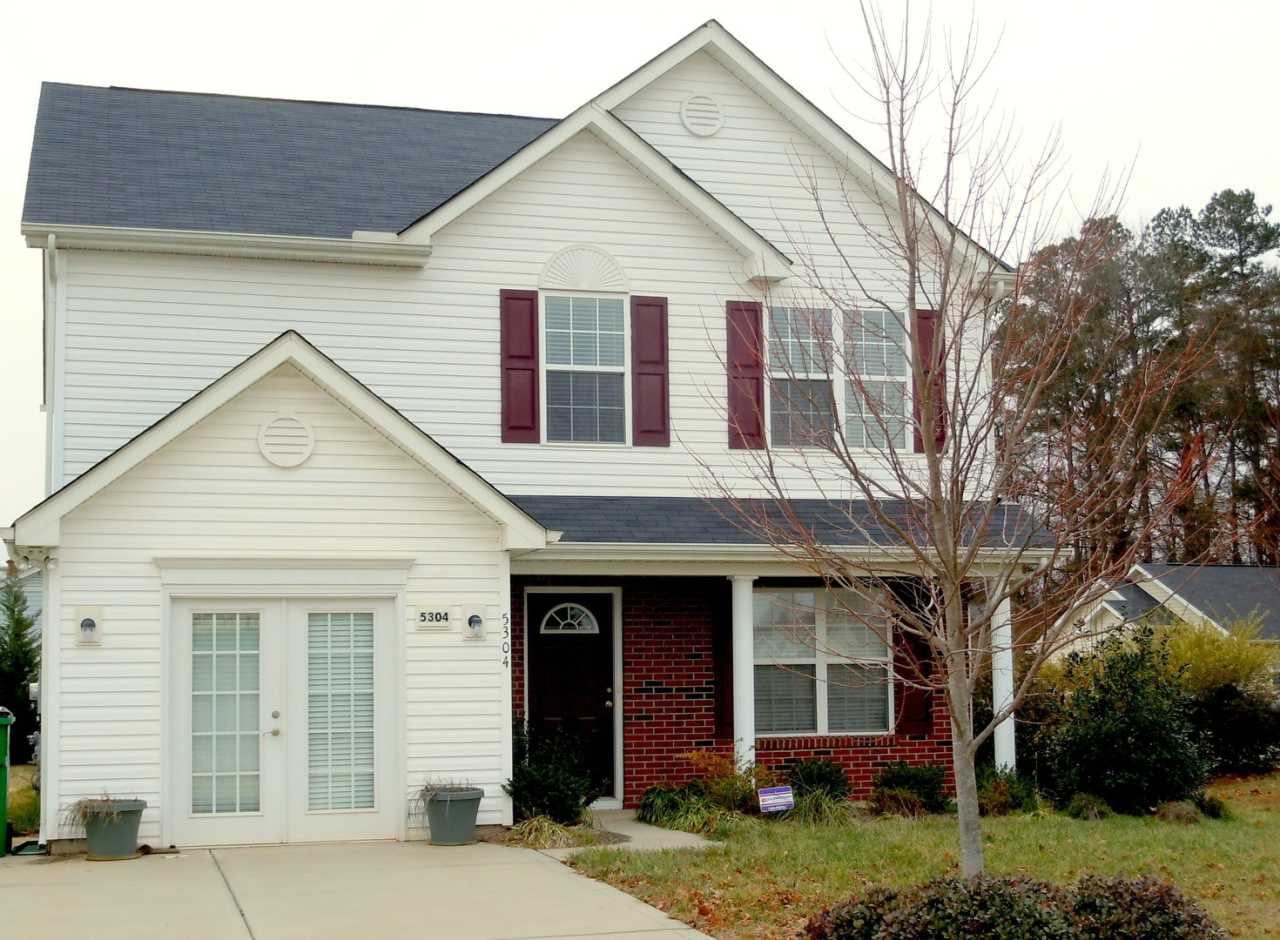 Beautiful 4bd/2.5bth home with an open layout!