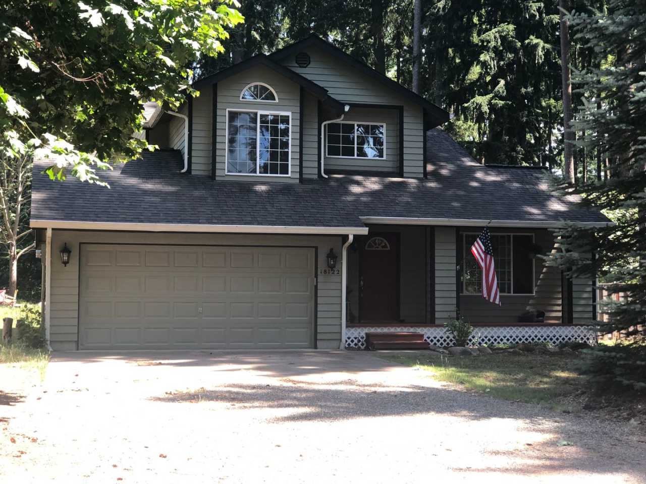 Welcome to Your Dream Home in the Lake Community of Clearwood!