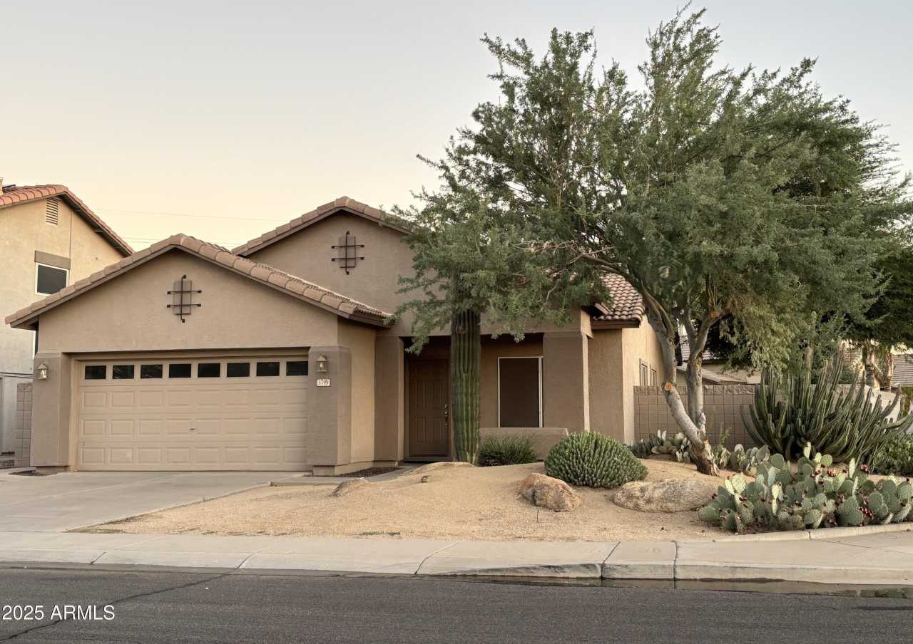 3799 E THUNDERHEART Trail