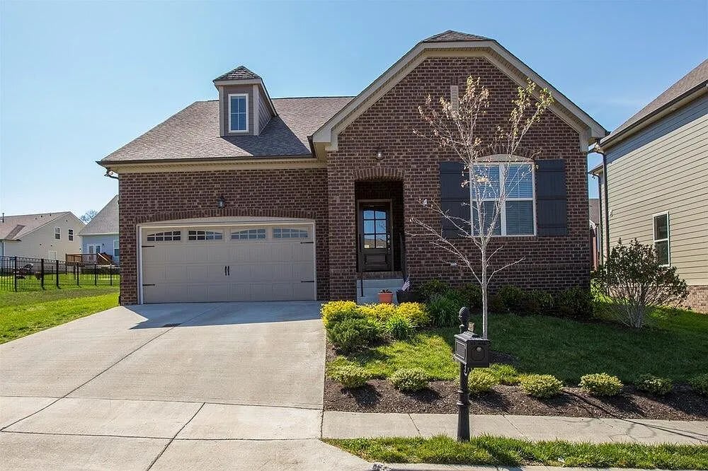 2531 Tapestry Street