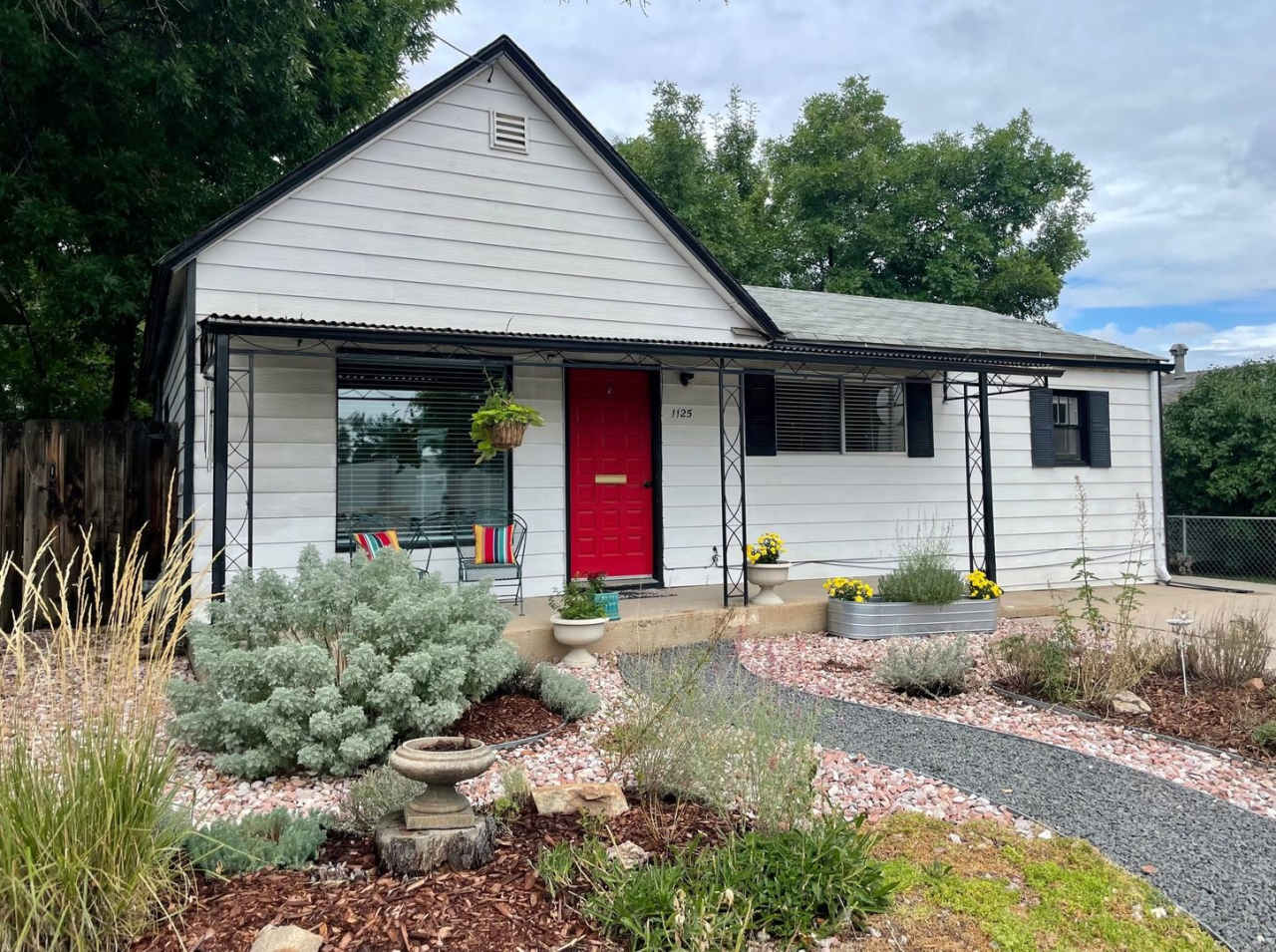 ***$500 off 1st Months Rent!***Well Kept Historic Home Walking Distance From Downtown Louisville!