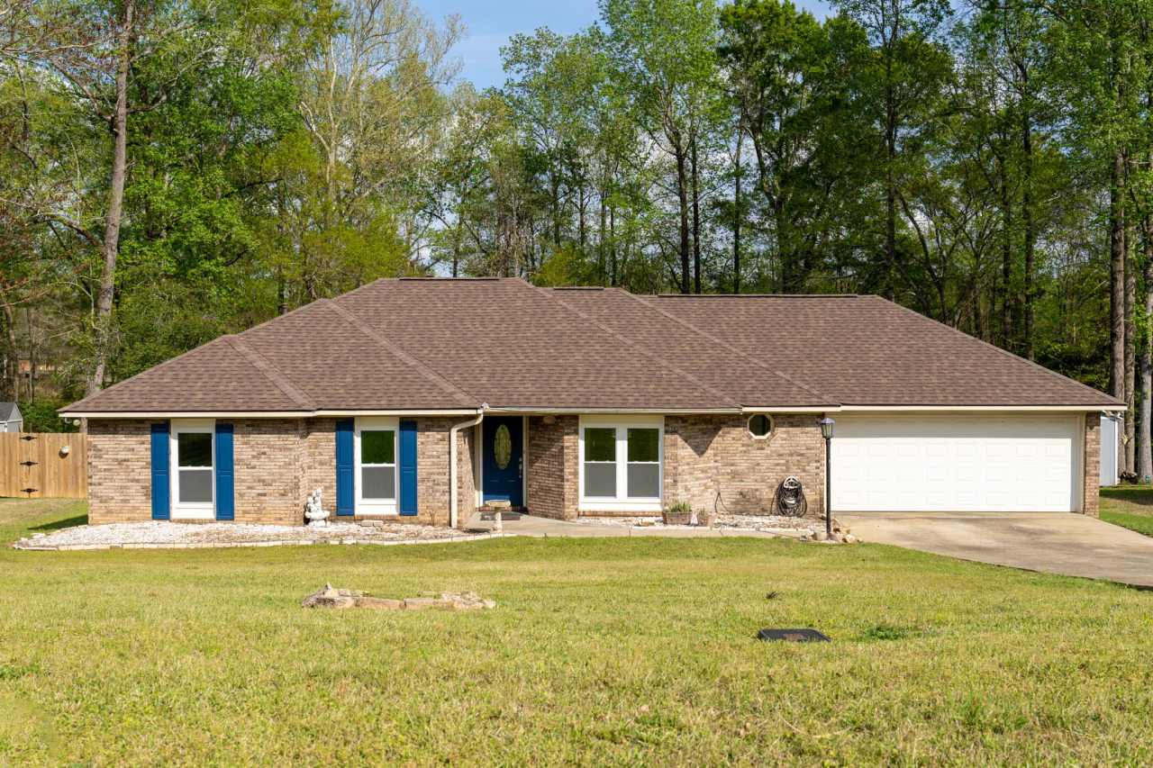 43 Lee Road 983