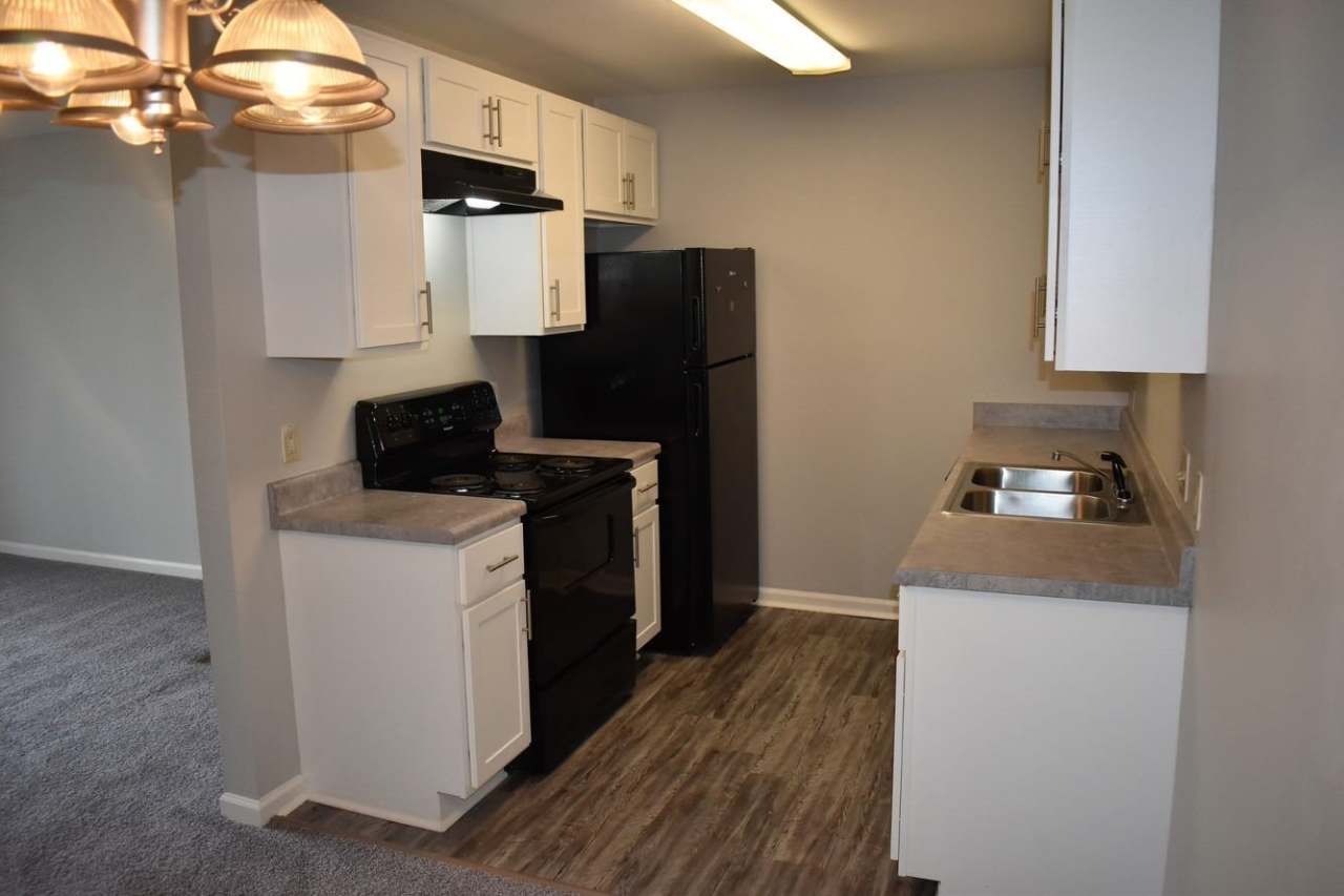 2800 McFarland Apartment Homes