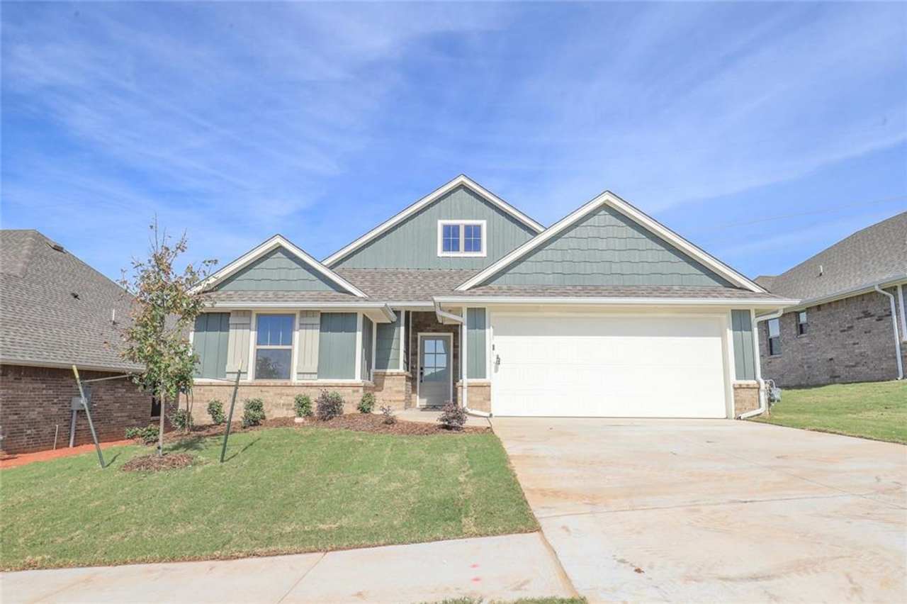 Brand New! 3 bedroom 2 bath home in Edmond schools