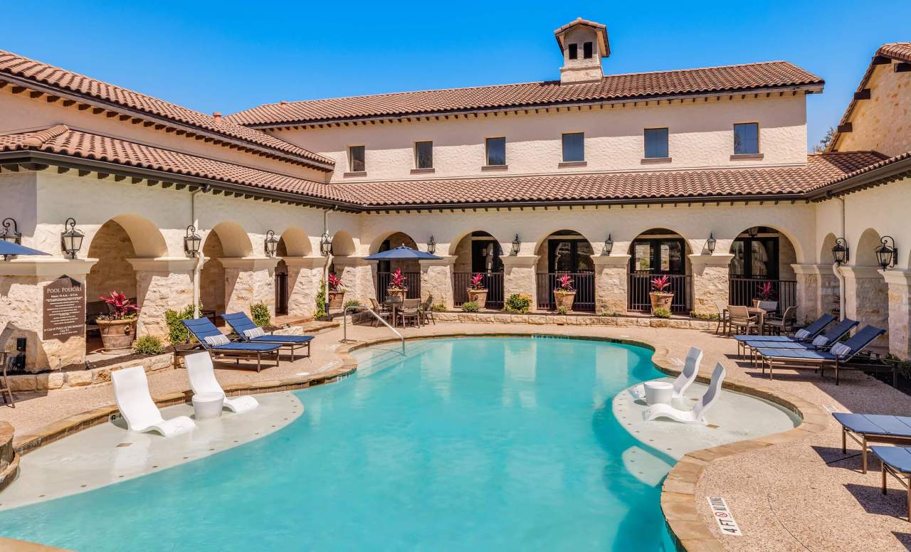 Mission Hills Apartments
