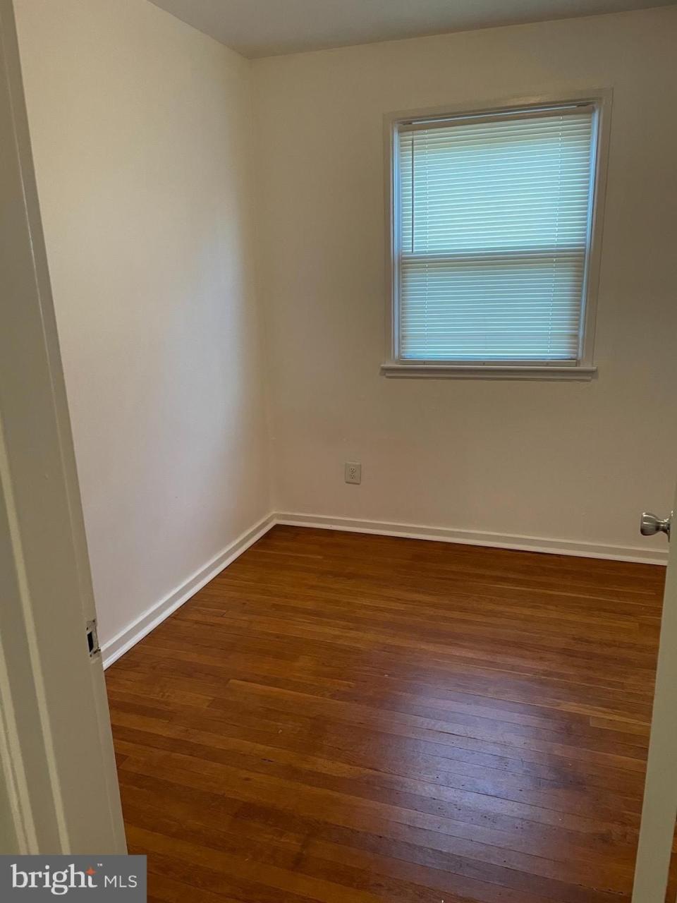 12040 VALLEYWOOD Drive