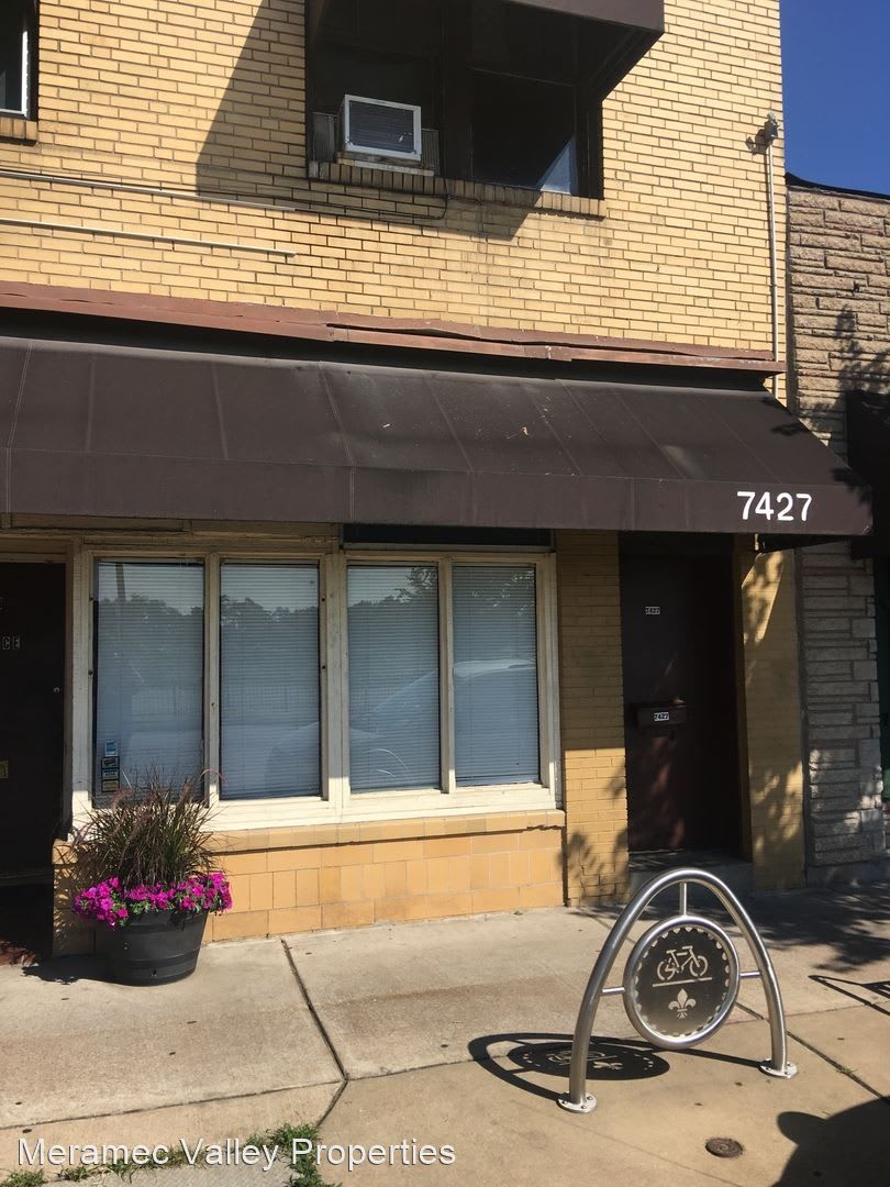 7427 S Broadway Apt F